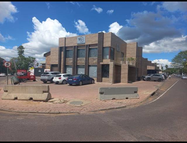 BUSINESS PROPERTY TO RENT IN CAPITAL PARK